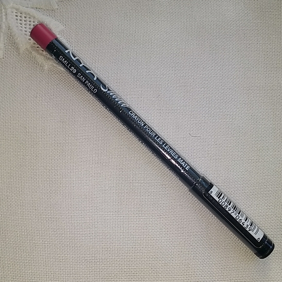 🌟Host Pick NYX Suede Matte Lip Liner - Picture 5 of 5